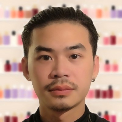 Kilian, prothésiste chez Kim Nails Paris 17e