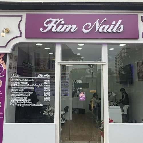 Kim Nails salon storefront Asnières-sur-Seine